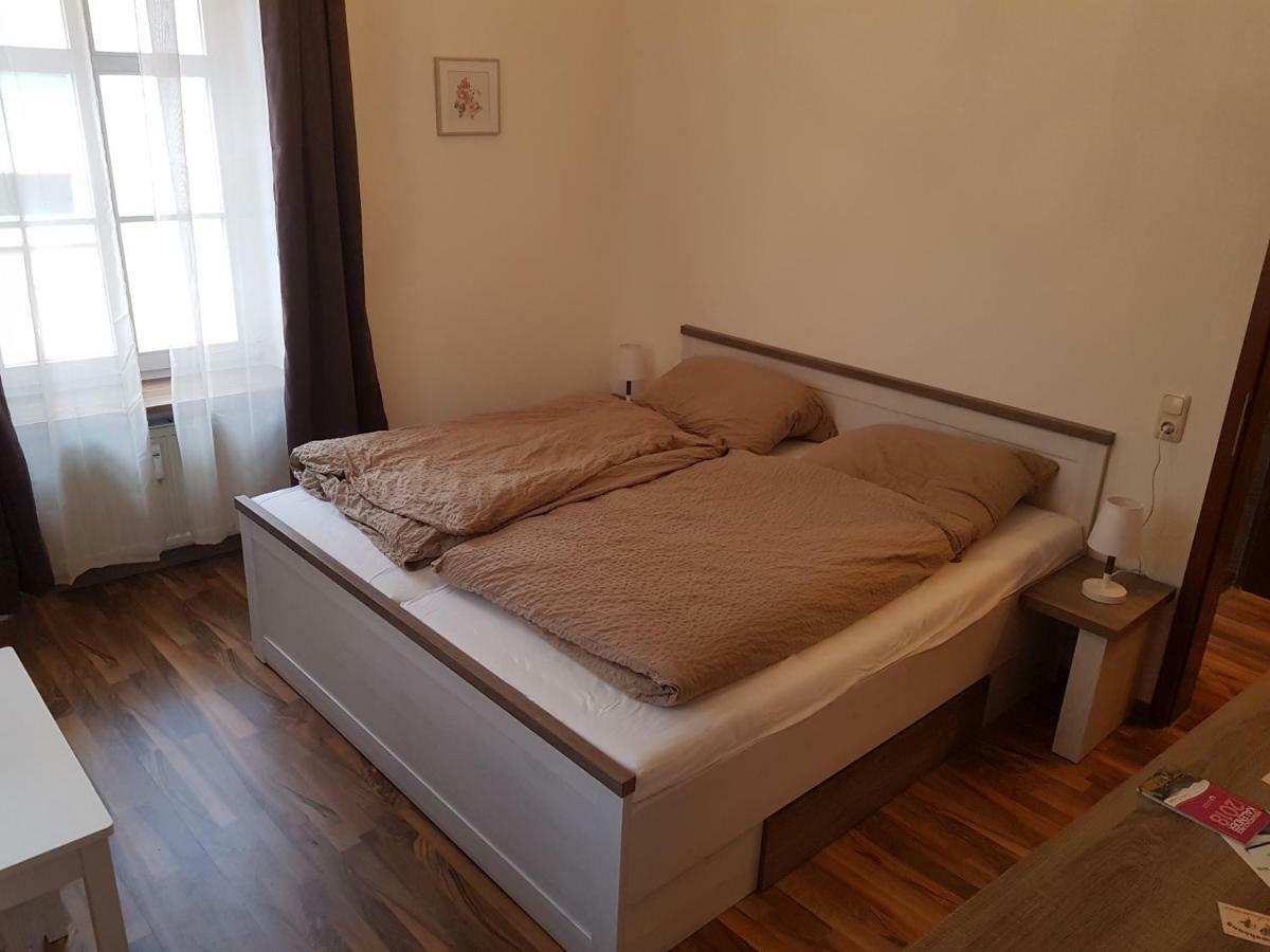 Ferienwohnung Liebeskummer Traben-Trarbach Szoba fotó